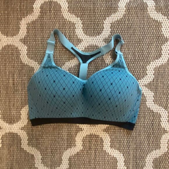 Victoria’s Secret incredible sports bra size 36DD - Picture 1 of 8